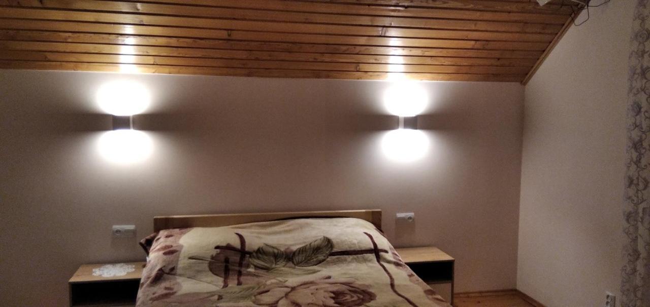 Садиба Під Лісом Volovets Habitación foto